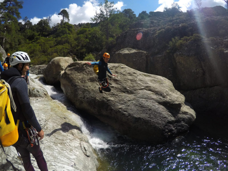 On a testé pour vous : le canyoning du Verghellu avec Couleur Corse