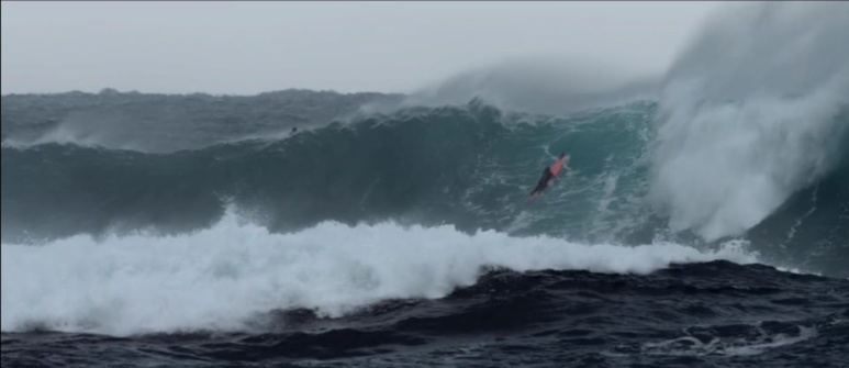 Surf en Corse, tempête à Capo di Feno