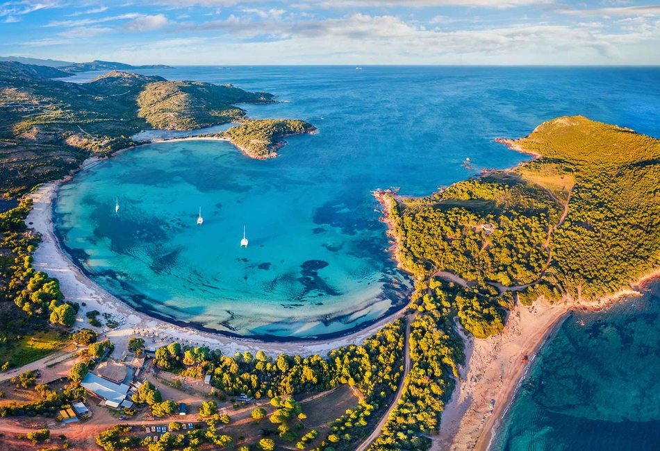 Passer ses vacances en bord de mer en Corse Passer ses vacances en bord de mer en Corse