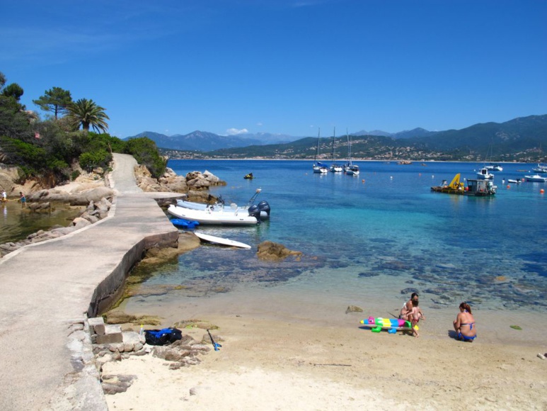 La plage en Corse