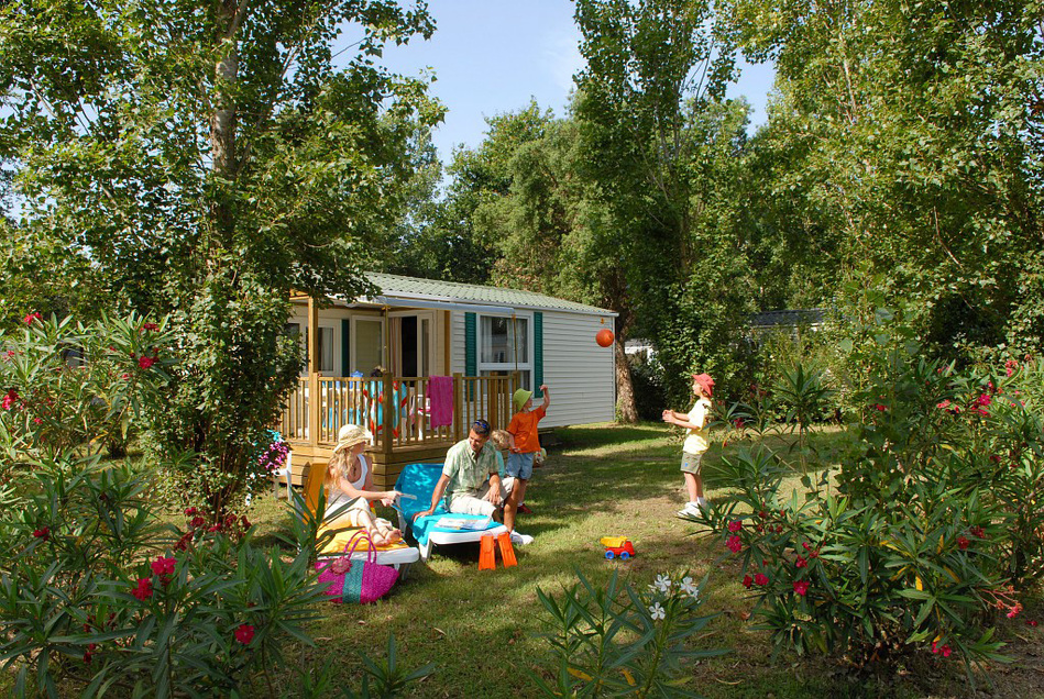 Campings 5 étoiles en Corse : le luxe du plein air pour des vacances d’exception sur l’île de Beauté Campings 5 étoiles en Corse : le luxe du plein air pour des vacances d’exception sur l’île de Beauté