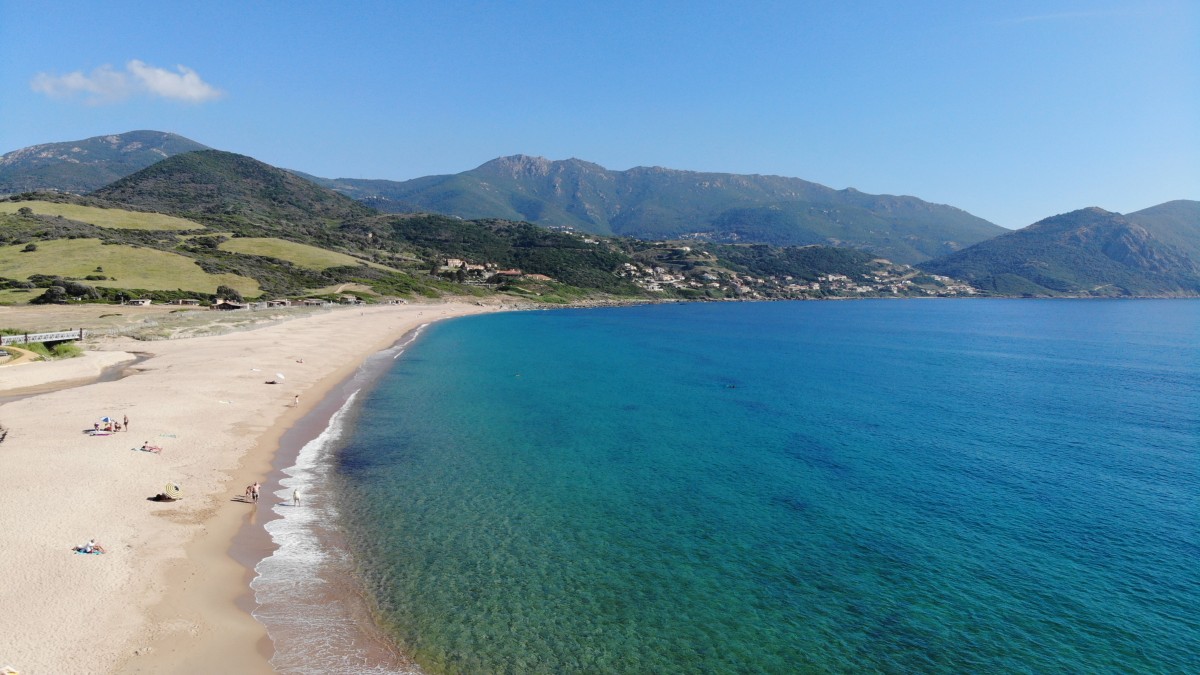 La plage du Golfe de Lava