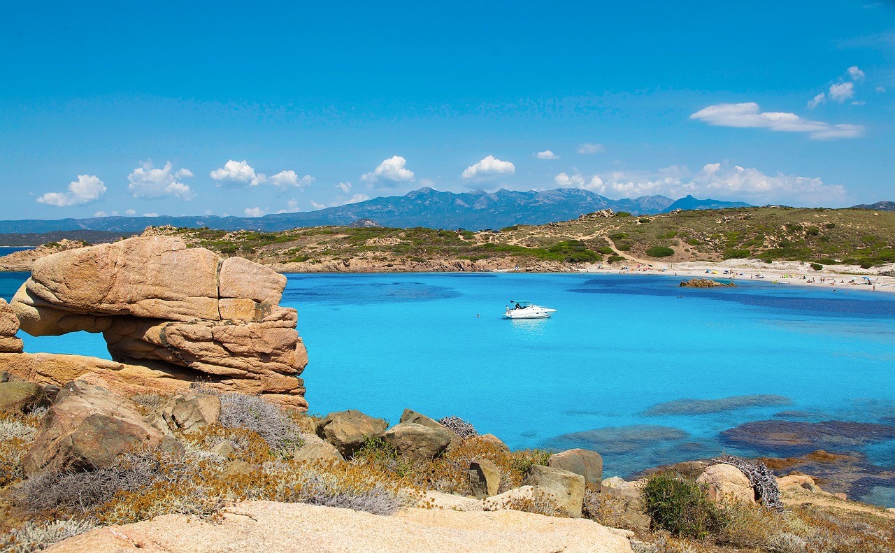 Comment la Corse rayonne t-elle à l'international ?