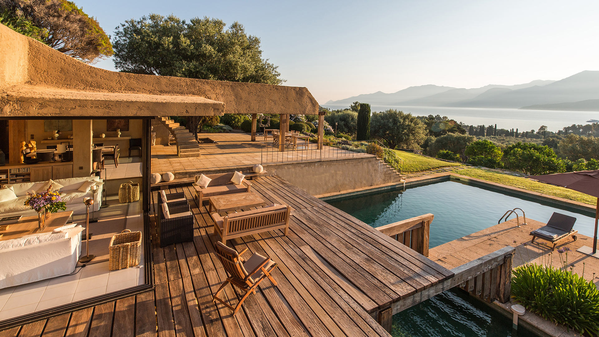 Où Louer Une Villa De Luxe En Corse