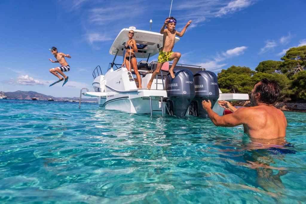 Bateau en famille - Cap Camarat - Jeanneau
