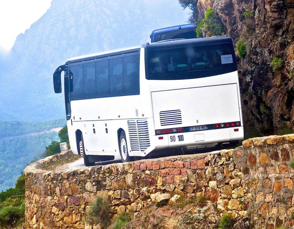 Autocar en Corse