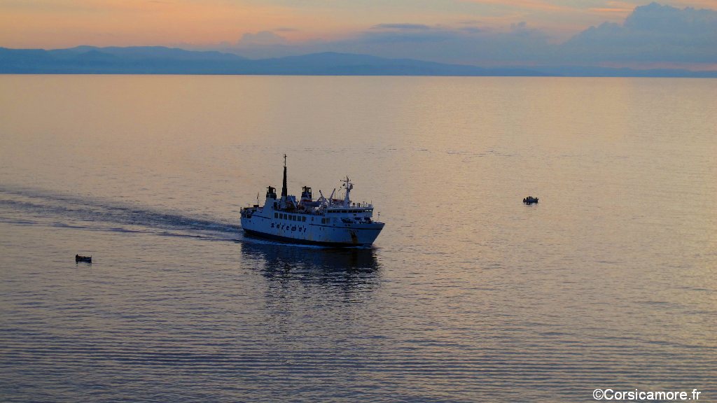 Quelles compagnies pour aller en Corse en bateau  en 2016 ?
