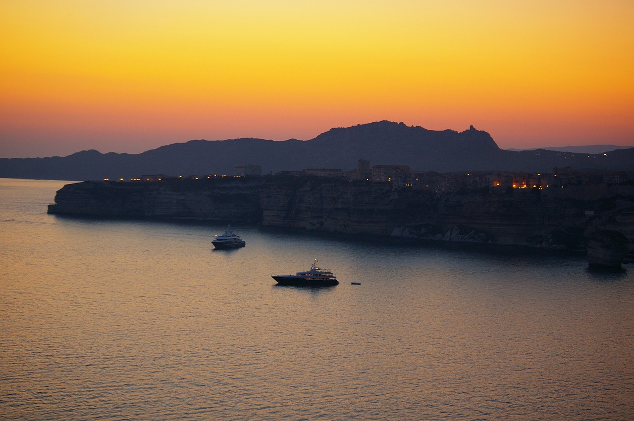 Croisière en Méditerranée avec escale en Corse : comment choisir le bon programme ?