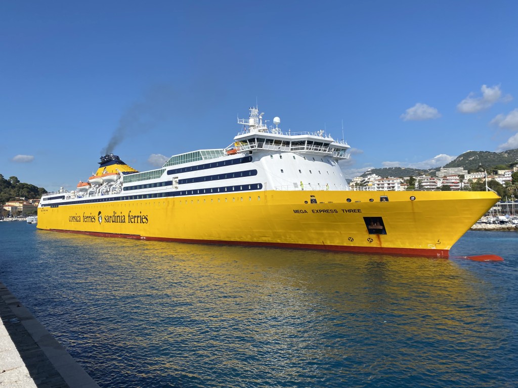 La Corsica Ferries à Propriano