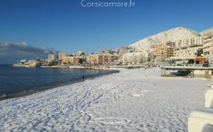 Ajaccio sous la neige