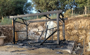 La guérite de la piste de Saleccia détruite par un incendie