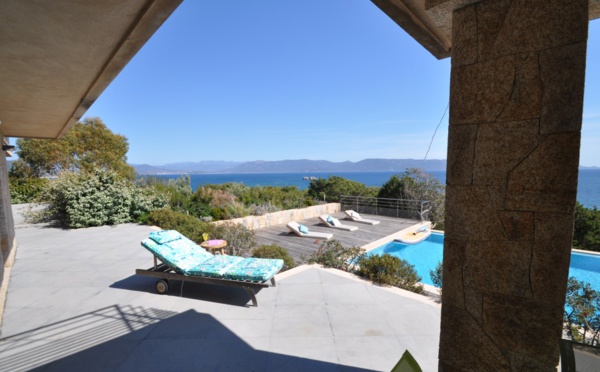 Comment réserver une location estivale ?